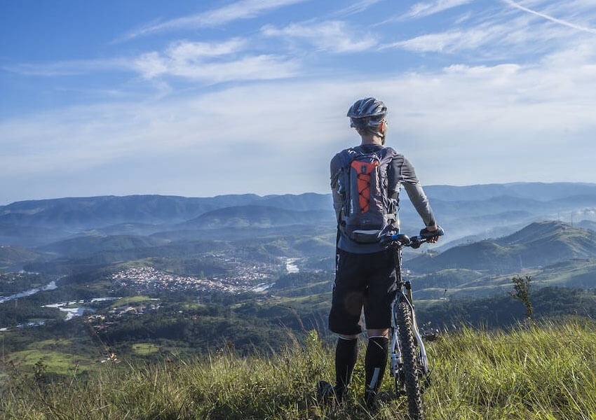Wakacyjne wycieczki rowerowe – co zabrać ze sobą?